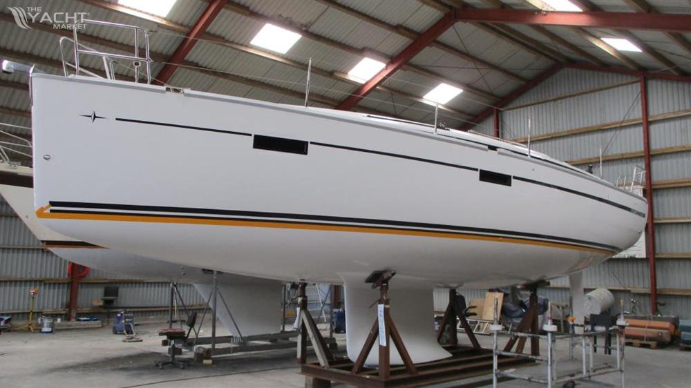 Bavaria Cruiser 37