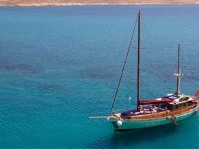 GREEK TRADITINAL SAILING YACHT KAIKI