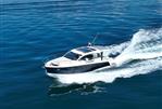 Sealine C335v
