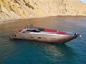 Pershing 88