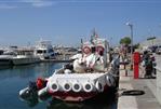 WORK DIVING BOAT