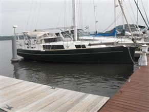 CUSTOM SCOTIA OFFSHORE 44 - TWIN DIESELS