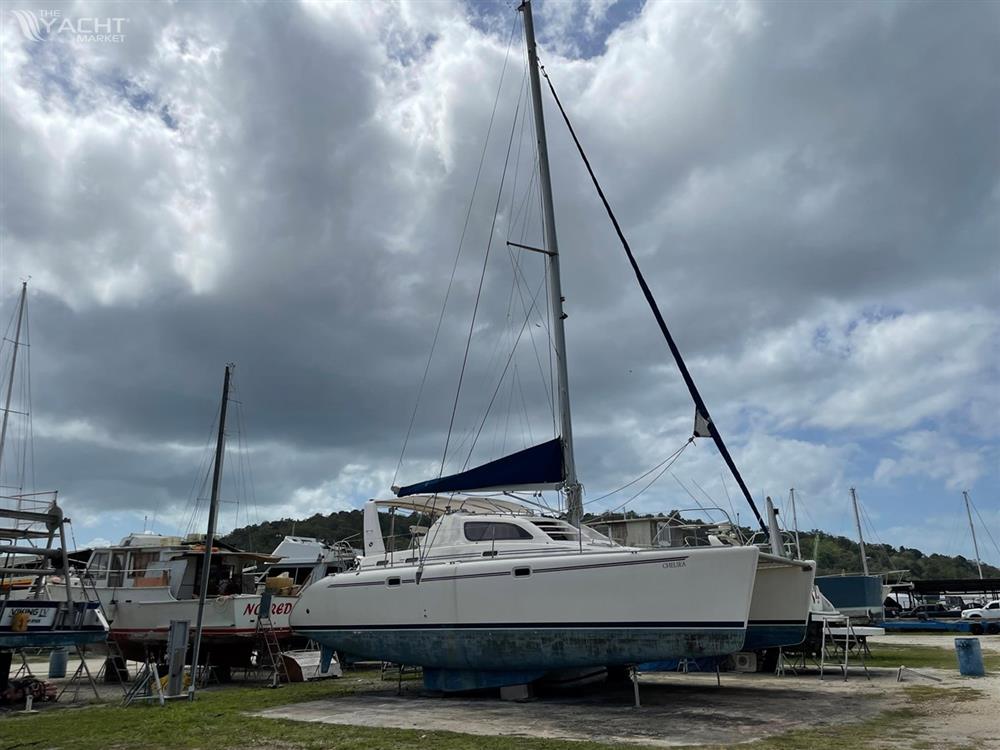 ROBERTSON &amp; CAINE Moorings 3800