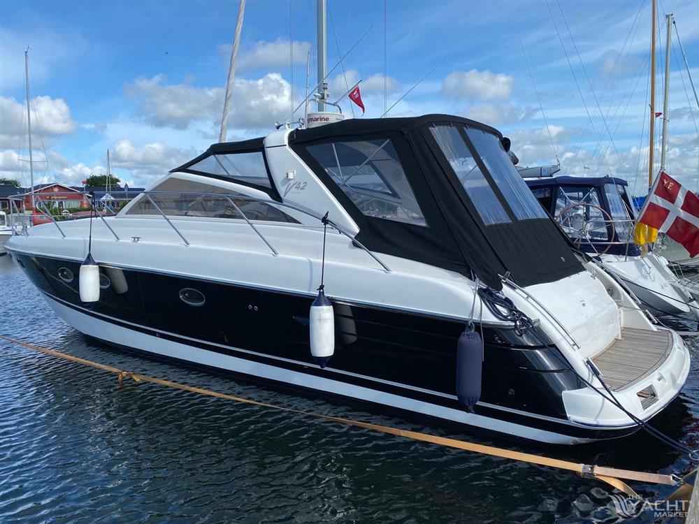 Princess V42