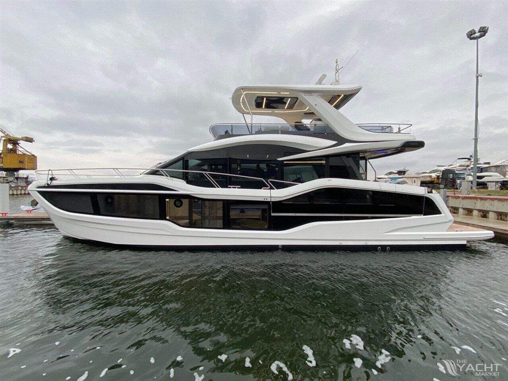 Galeon 560 Fly