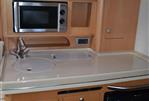 Sea Ray 305 Sundancer - Galley