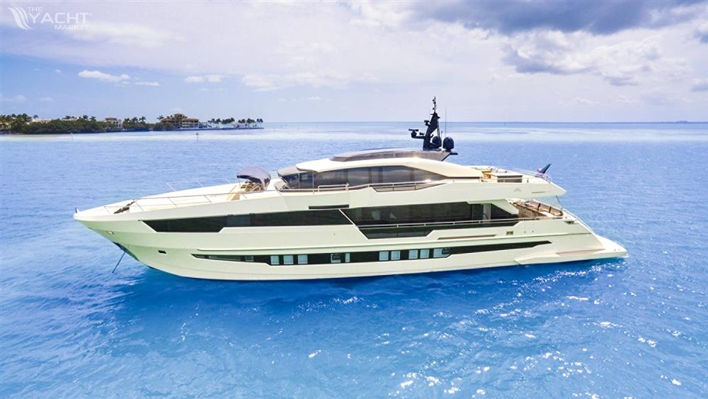 Astondoa 110 Century - Astondoa 110 Century (New)