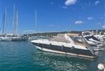 Princess V42