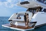Ferretti Yachts 720