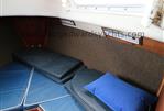 Snapdragon 747 - Forecabin to starboard