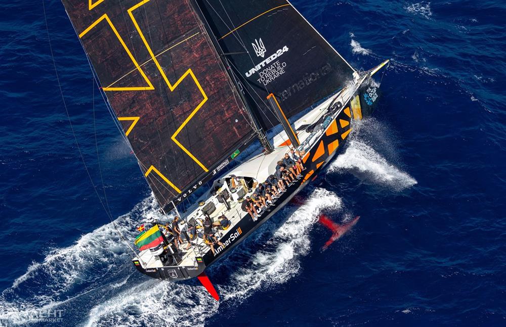 CONSORTIUM OF BOATYARDS Volvo Ocean 65 - Volvo Ocean 65