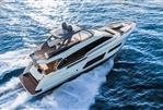 FERRETTI YACHTS 670