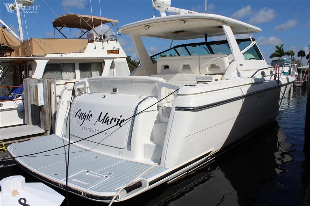 Tiara 4000 Express