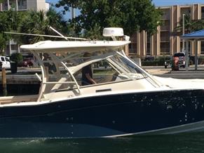 Grady-White Freedom 335