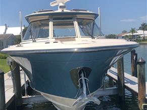 Grady-White Freedom 325