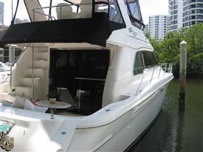 Sea Ray 480 Sedan Bridge