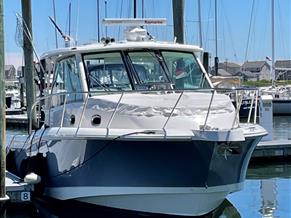 Boston Whaler 345 Conquest