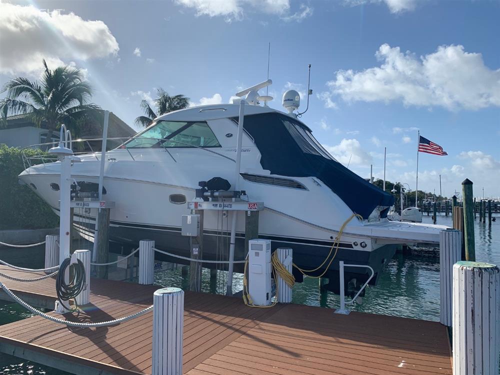 Sea Ray 450 Sundancer