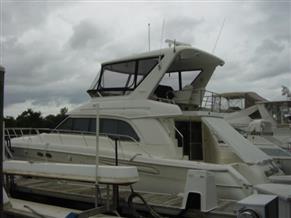 Sea Ray 480 Sedan Bridge