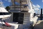 Sea Ray 560 Sedan Bridge