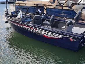 Tracker Targa V19 Combo