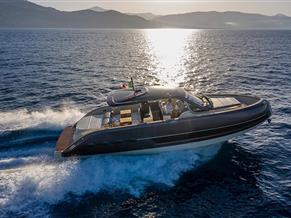 Invictus 460 TT
