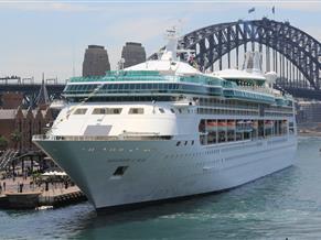 Cruise Ship, 2417 Passengers - Stock No. S2509