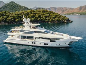 Benetti Fast 125