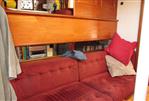 Holman 48 - Settee port