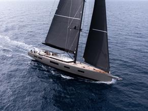 YYachts Y9 Pilot House