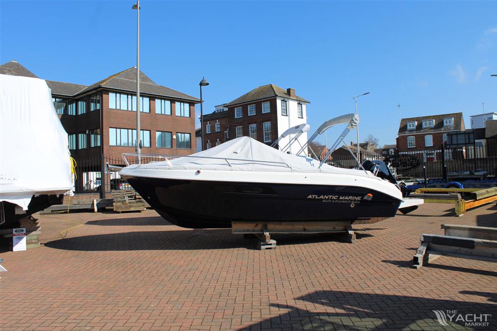 Atlantic Marine 630 Sun Cruiser