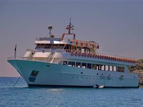 DINNER CRUISER/RESTAURANT BOAT