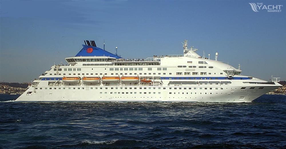 Cruise Ship - 960 / 1200 Passengers - Stock No. S2002