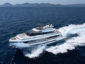 Isa Yachts Extra 93
