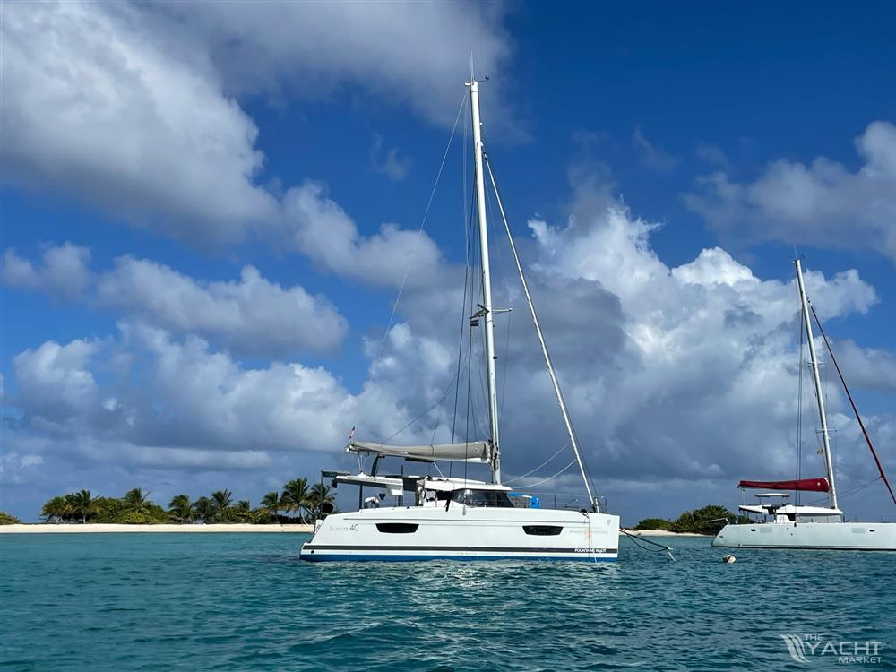 Fountaine Pajot Lucia 40