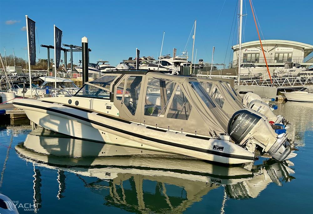 Agapi 950 Cabin RIB