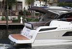 Jeanneau Leader 33 - Aft - Port