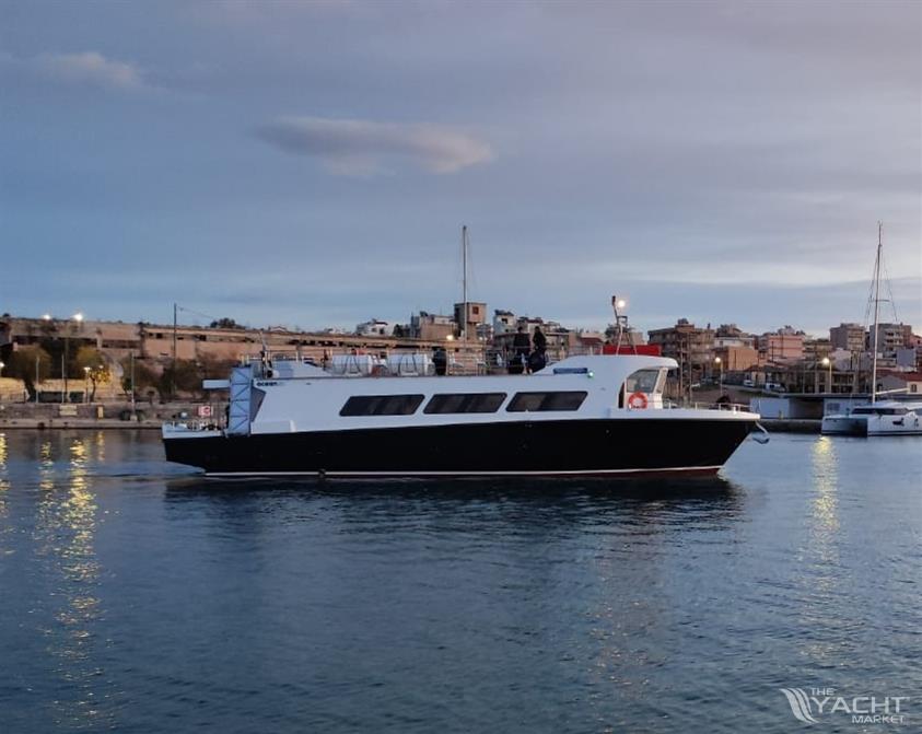 2023BLT GRP PASSENGER BOAT / DAY CRUISER