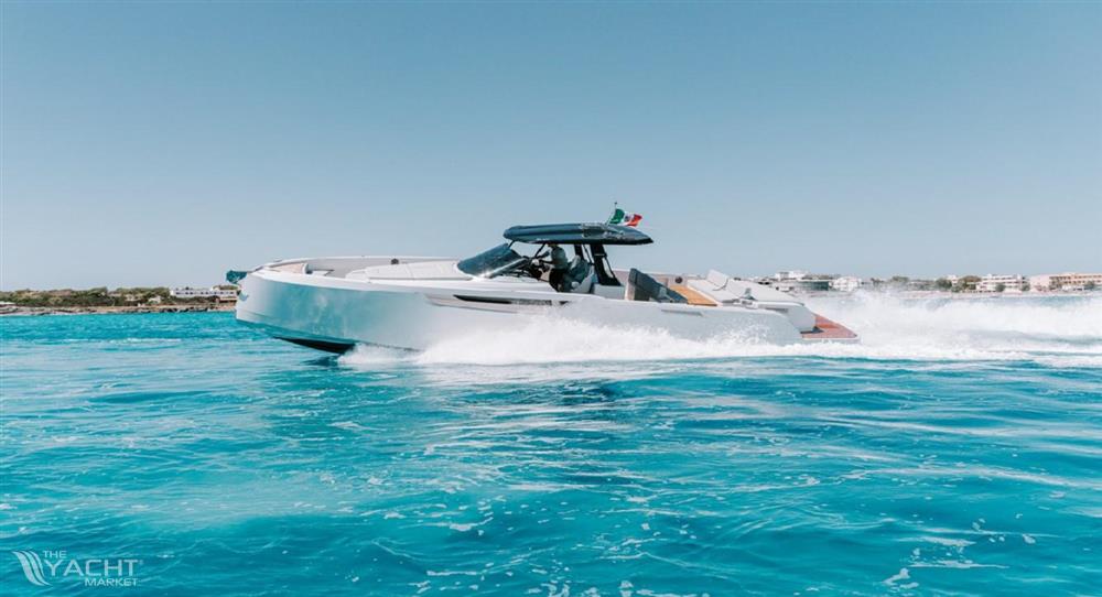 Cayman Yachts 400 WA