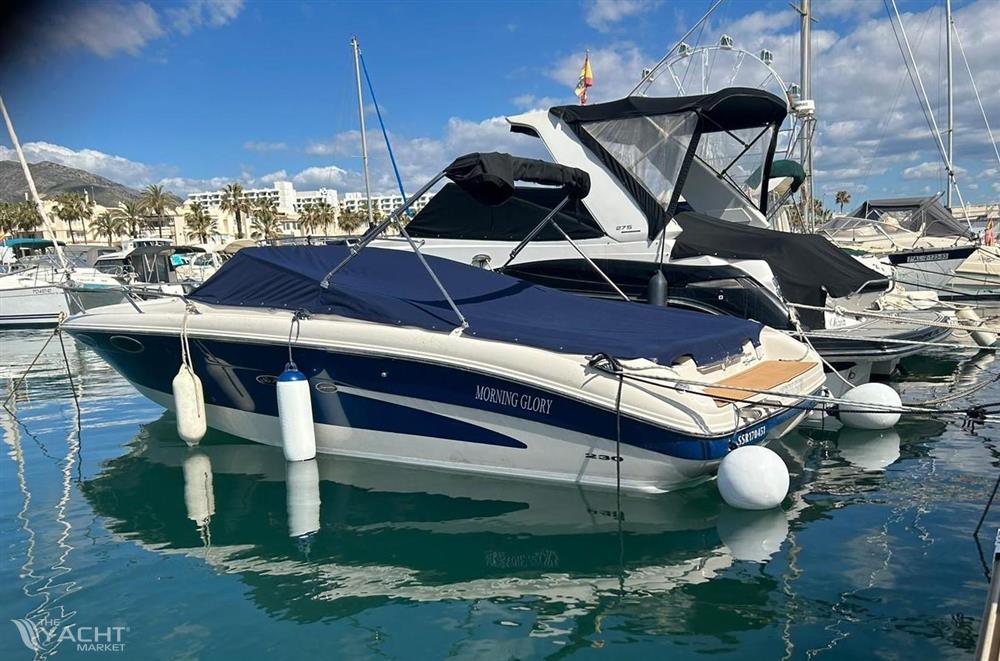 Sea Ray 230 Overnighter