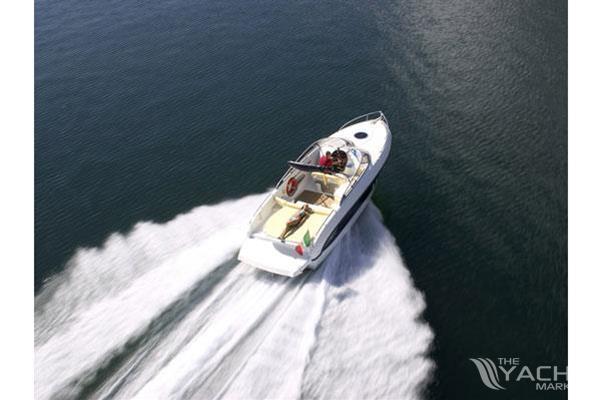 Cranchi CSL 27 - Manufacturer Provided Image