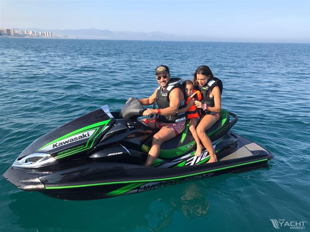 Kawasaki Ultra 310 - Kawasaki 310 Ultra