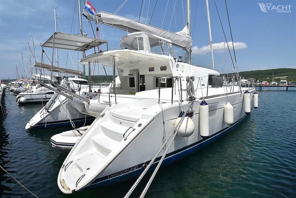 Lagoon 440