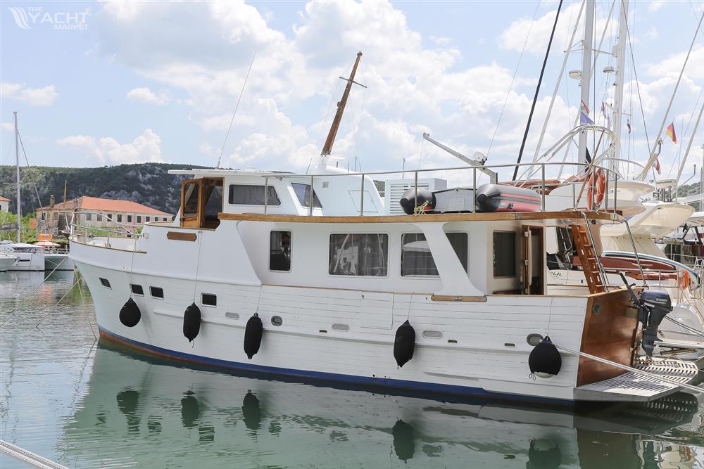 Grand Banks Alaskan 46