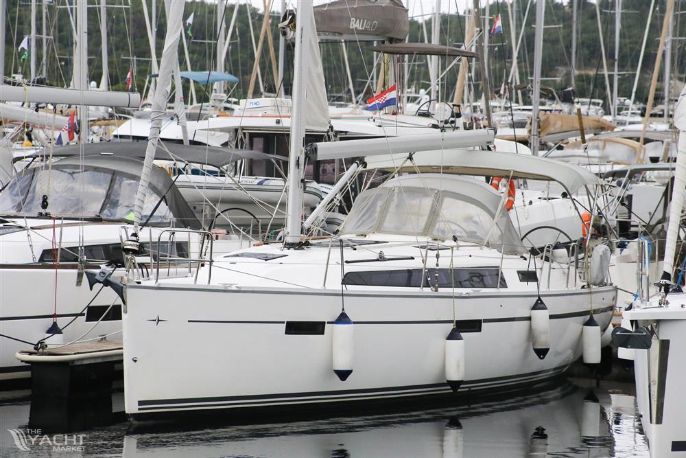 Bavaria Cruiser 37