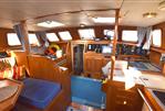 Freedom 47 Pilothouse - Pilothouse saloon