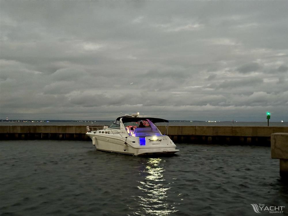 Sea Ray 370 Sundancer