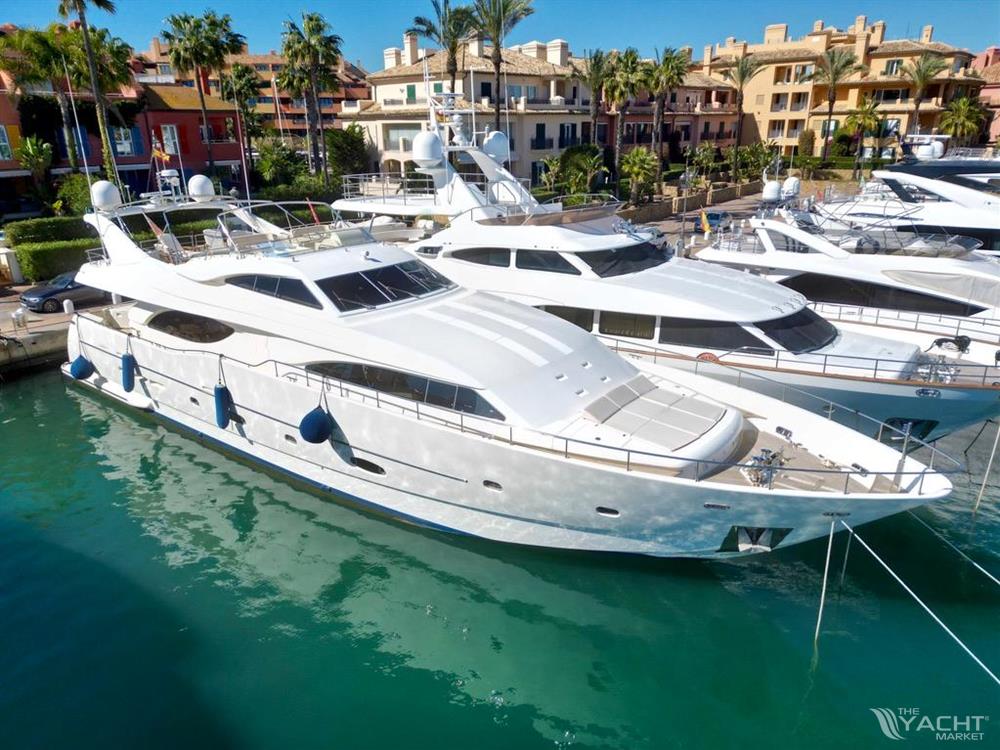 Custom Line 94 - Ferretti Yachts Custom Line 94