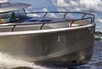 Venegy V37 - Venegy V37 - bow