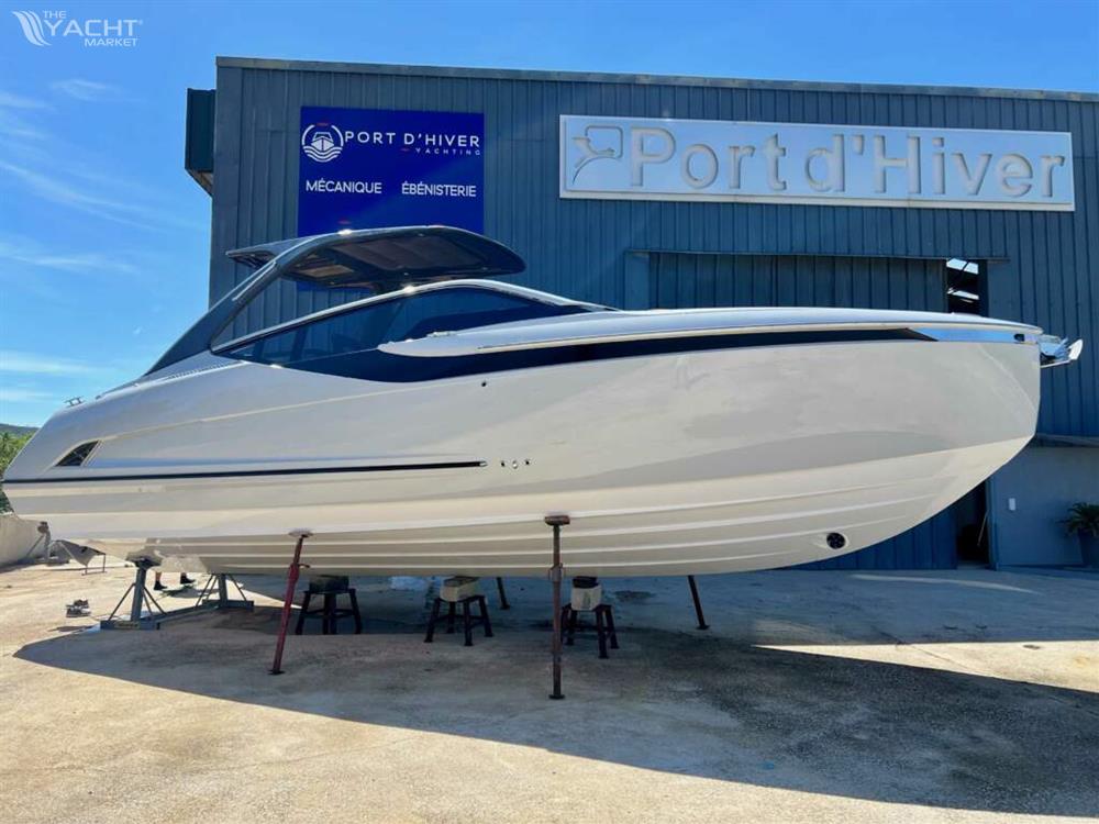 FAIRLINE F//LINE 33
